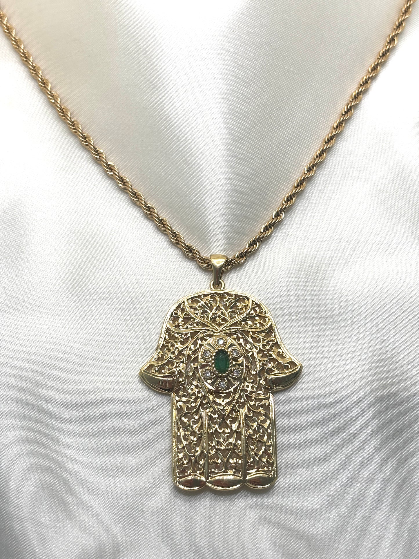 Collier Khmisa