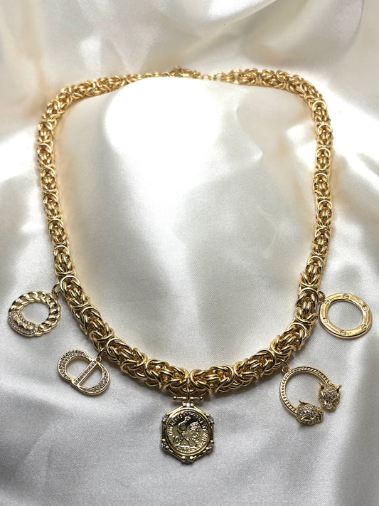 Collier Kokita